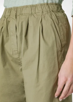 Shop Bermuda In Popeline Verde Donna Bermuda