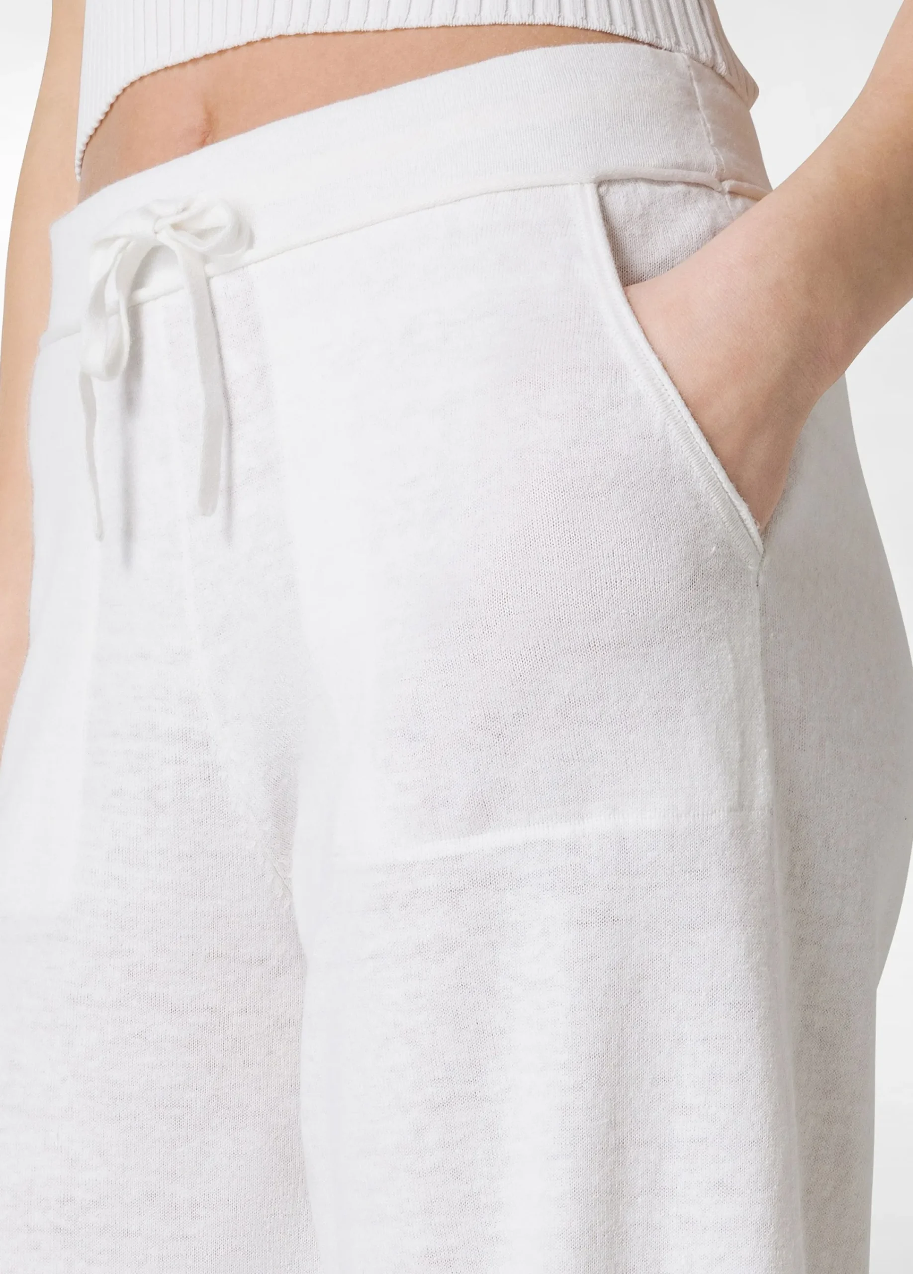 Shop Pantalone Cropped In Maglia Bianco Donna Pantaloni