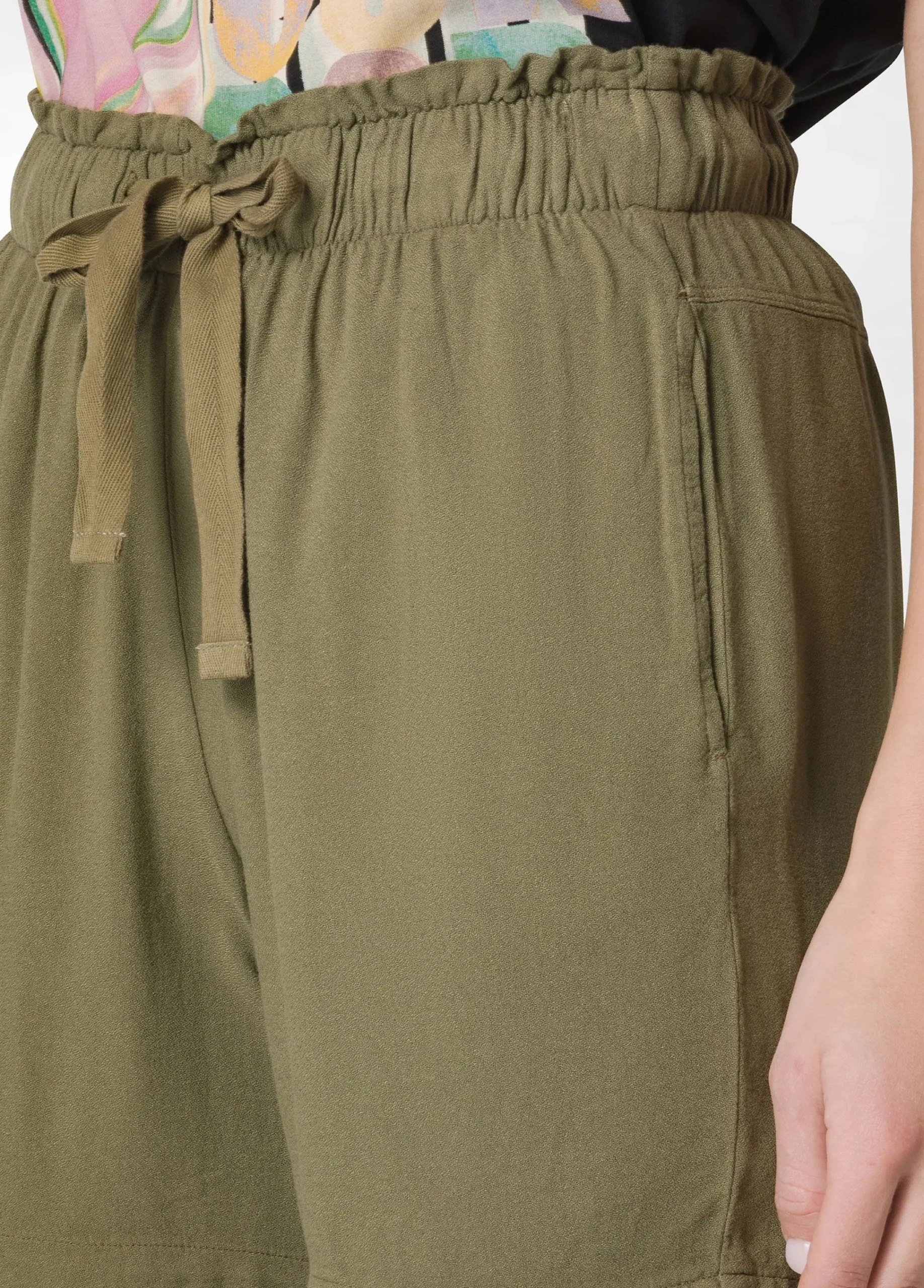 Best Sale Shorts In Viscosa Crepe Verde Donna Bermuda